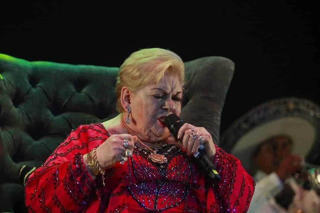 Hospitalizan de emergencia a Paquita la del Barrio