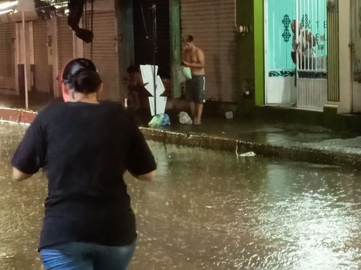 Por seis horas continuas llovió en la zona rural de Mazatlán