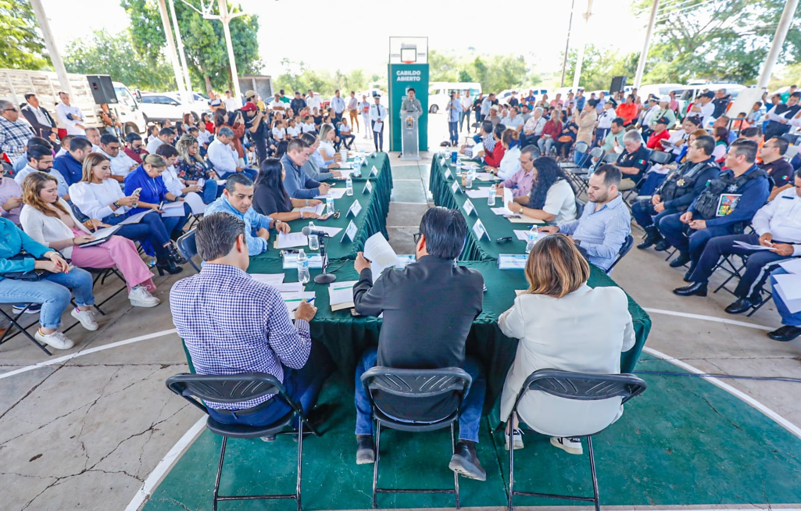 Realiza Ayuntamiento de Culiacán, cabildo abierto en la sindicatura de Baila; se compromete alcalde de cumplir las peticiones