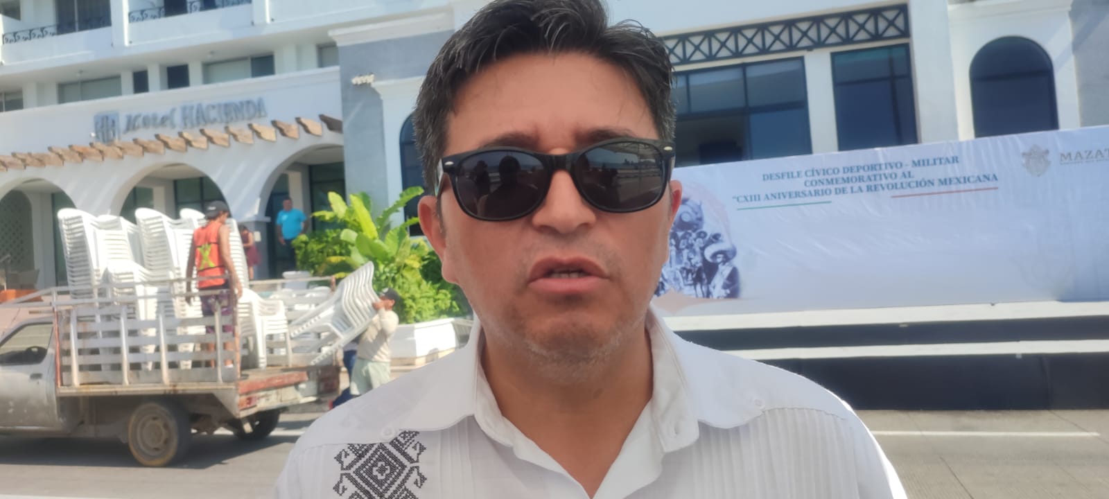 Si está permitido hacer fiestas en la calle, declara oficial mayor de Mazatlán, Rogelio Olivas