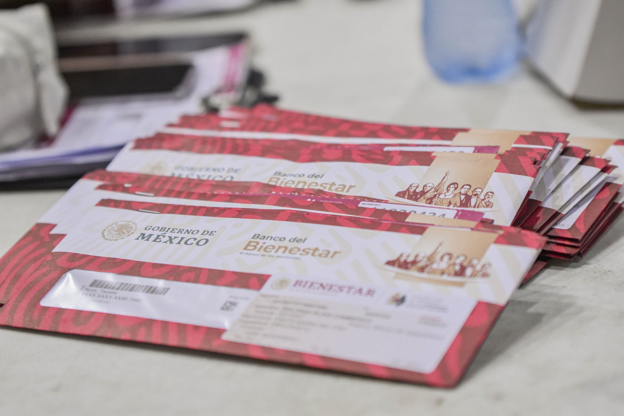 ¿Te inscribiste en la Pensión del Bienestar? Esta es la fecha en que recibirás tu tarjeta y tu primer depósito