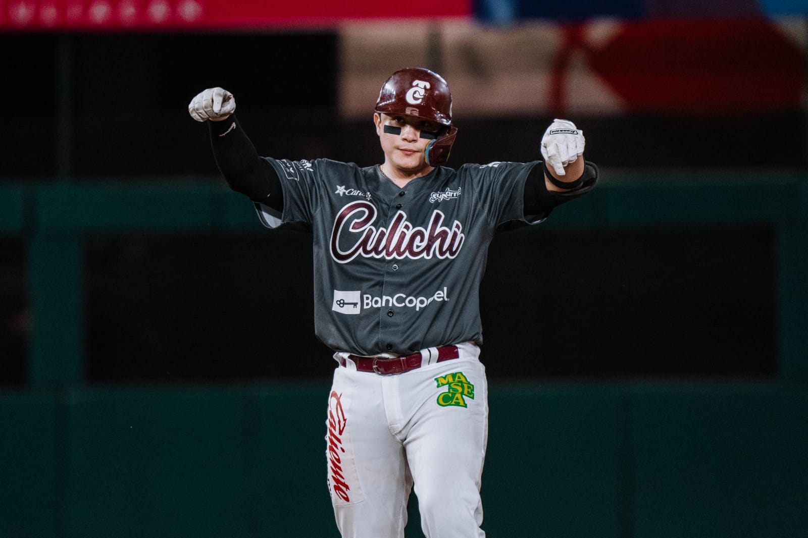 Tomateros empata serie ante Naranjeros con aplastante victoria