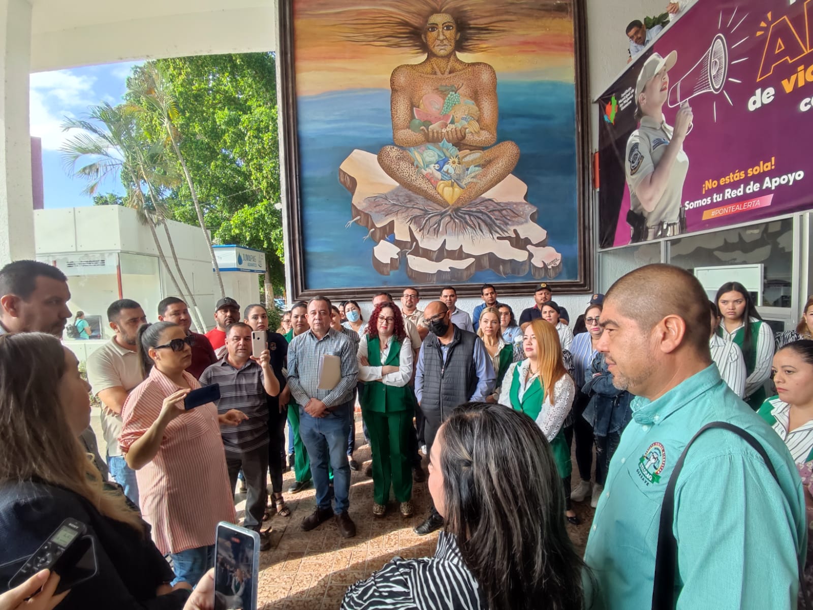 Quieren su fondo de Vivienda; trabajadores del Stashag exigen a líder del Satag que les entregue el recurso