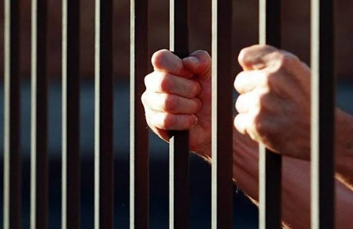 Vinculan a proceso a un hombre por figuras equiparadas al robo de vehículo en Ahome