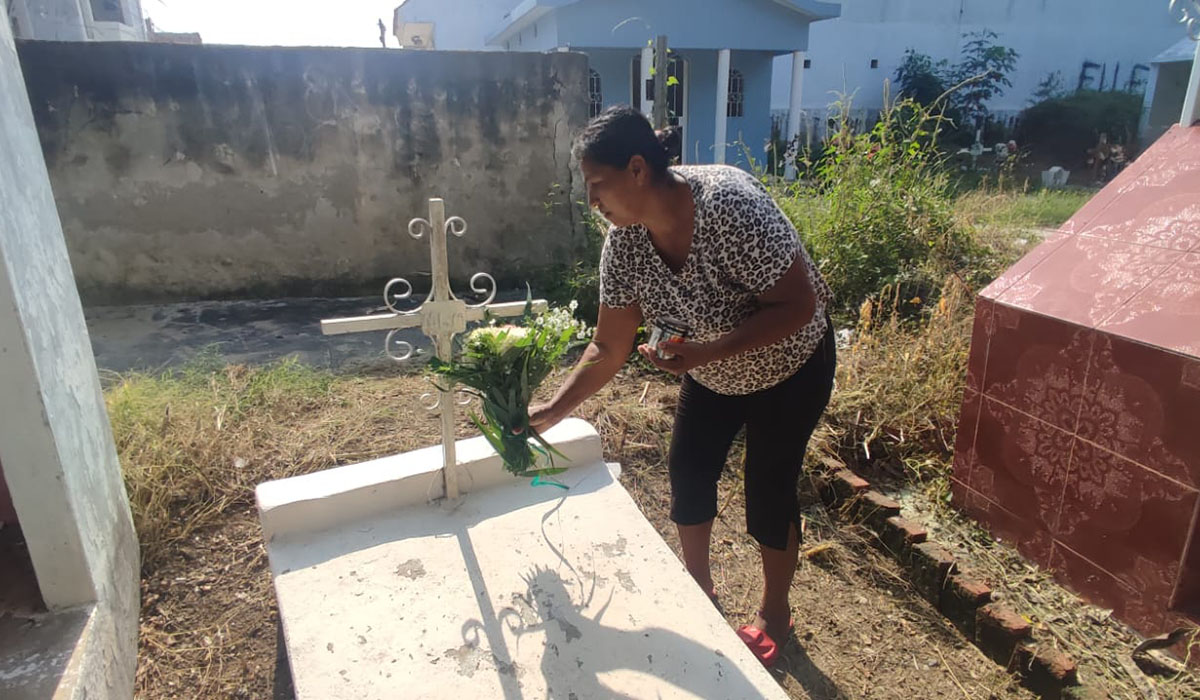 ‘Hace 15 años, mi hija murió, se enredó en el cordón’: Adela Martínez