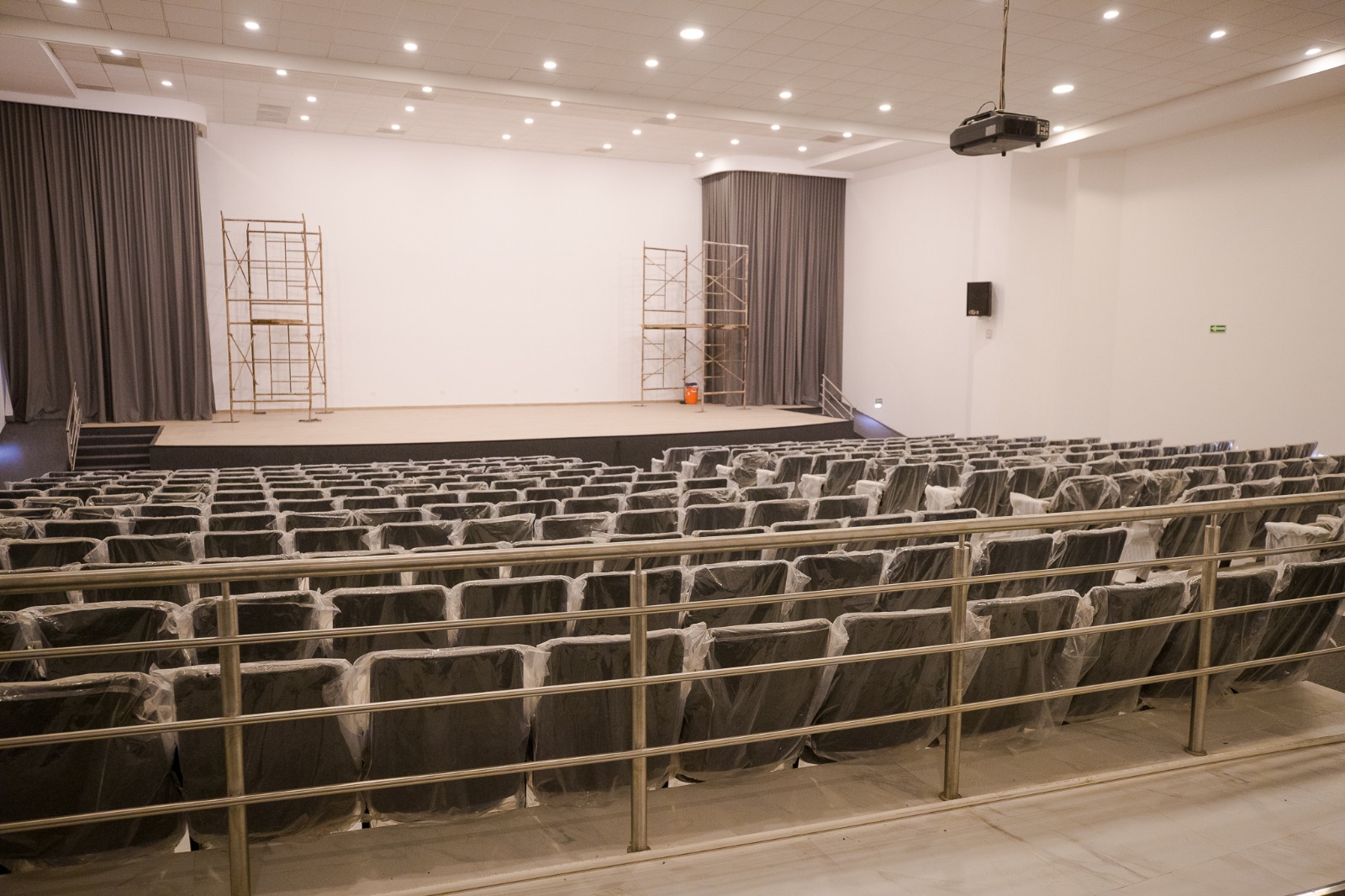 Esperan que en 10 días quede listo el Auditorio del Centro Cultural en Guasave