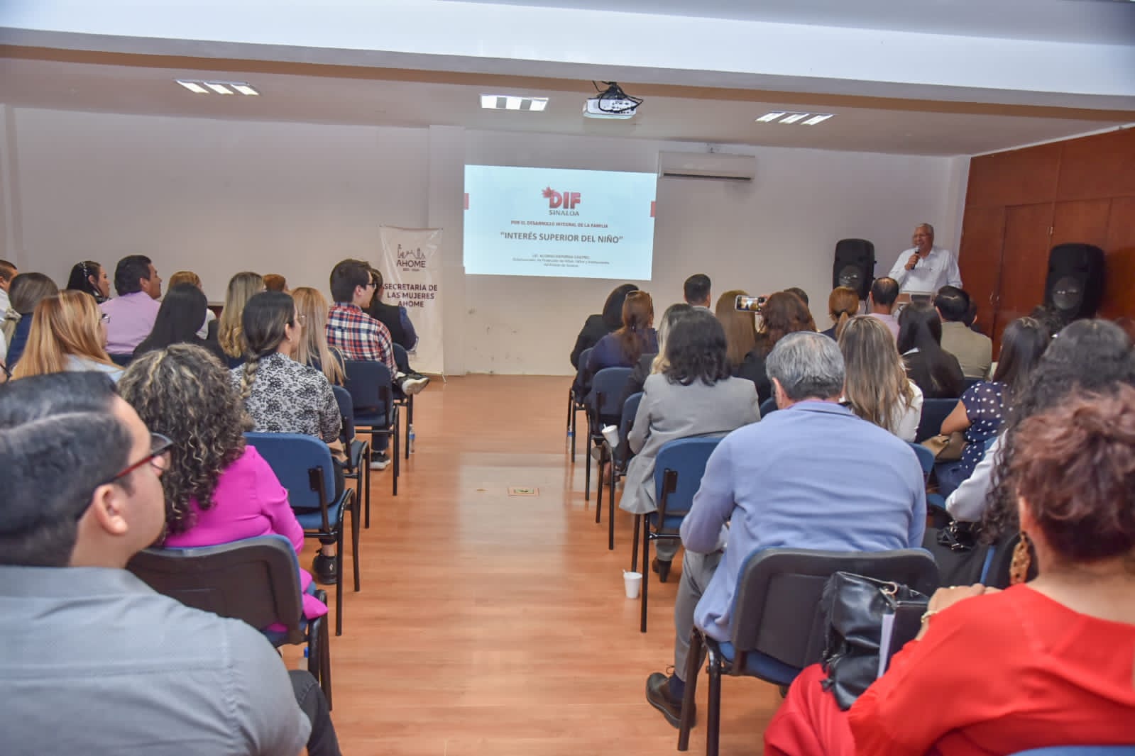 Brindan capacitación en Ahome sobre Interés Superior del Niño para garantizar sus derechos