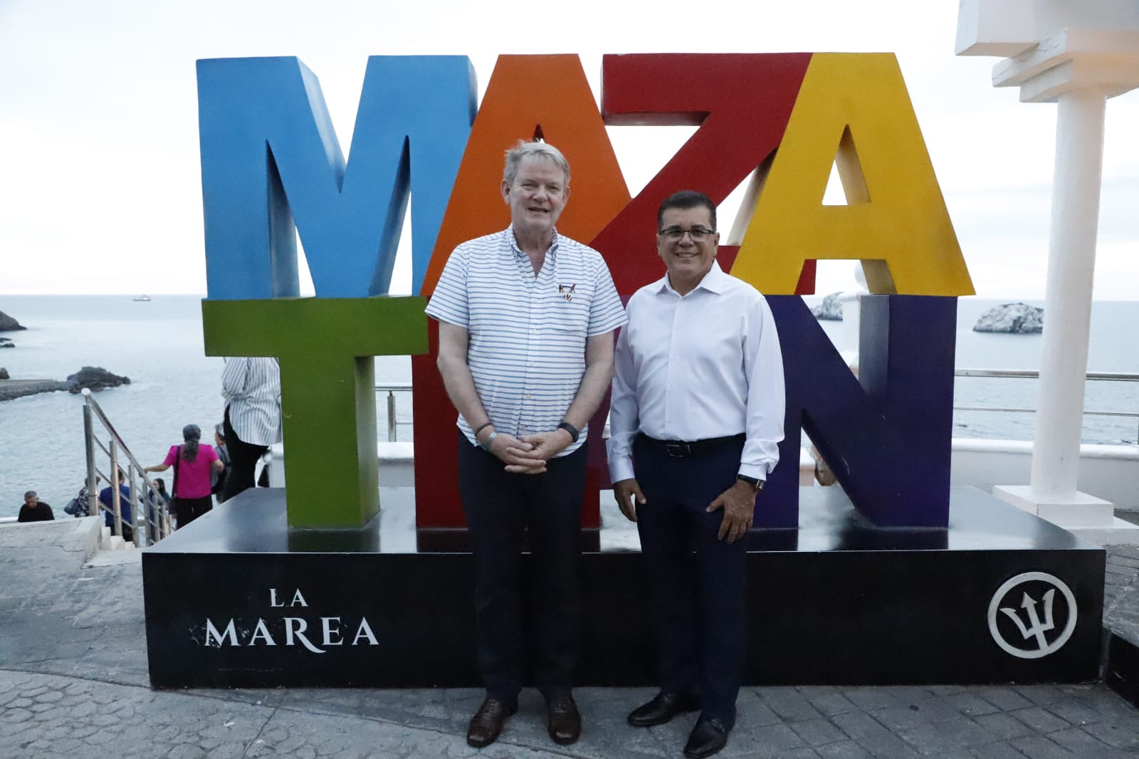 Mazatlán refrenda lazos con Canadá, está de visita Graeme C. Clark, embajador en México