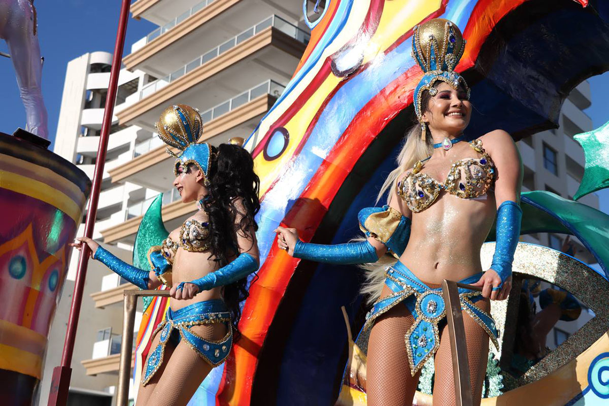 ¿Te gustaría vivir el Carnaval de Mazatlán desde un carro alegórico?