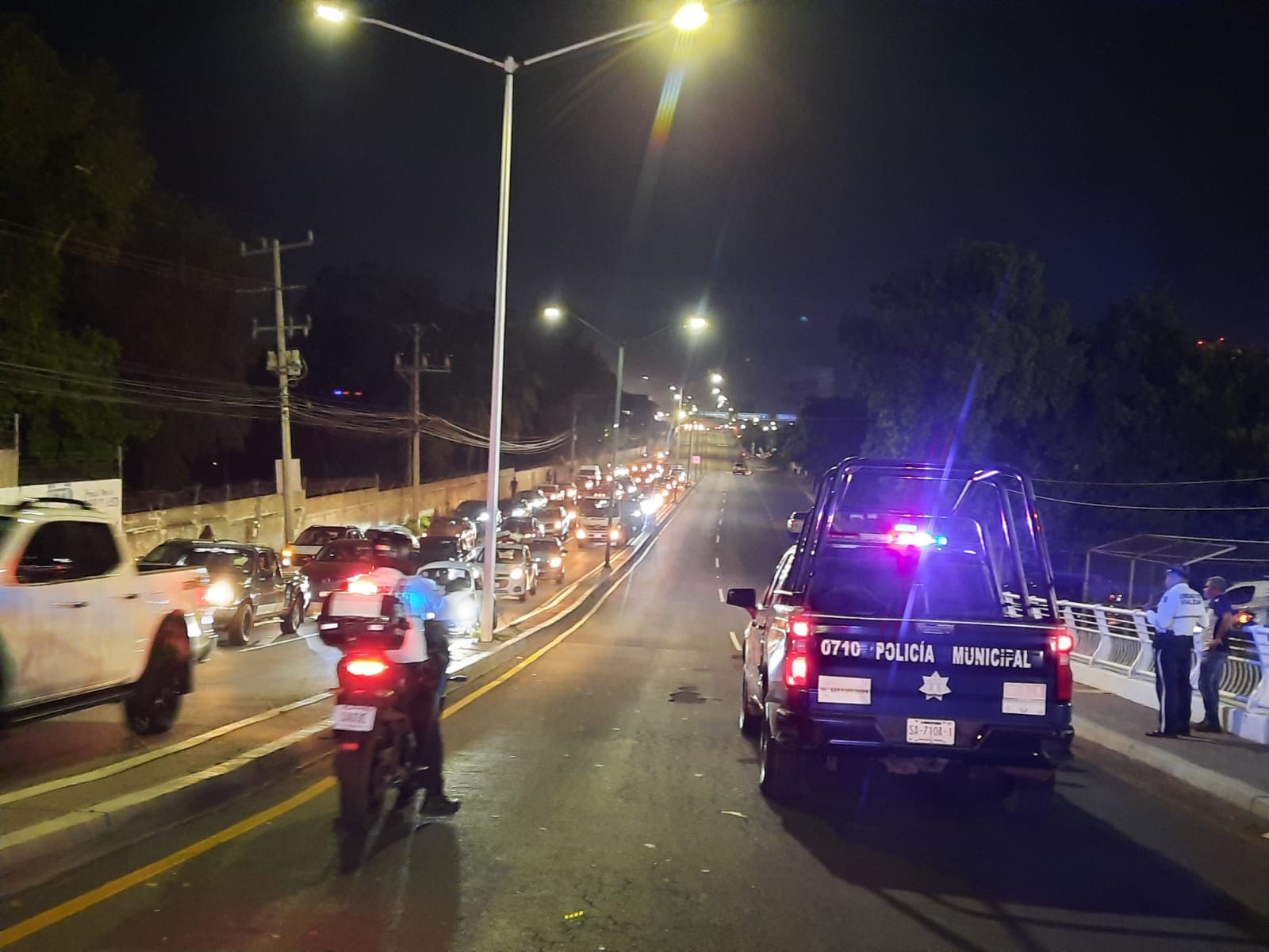 Ciclista muere al ser arrollado a un costado de los campos de béisbol de la liga Recursos, en Culiacán