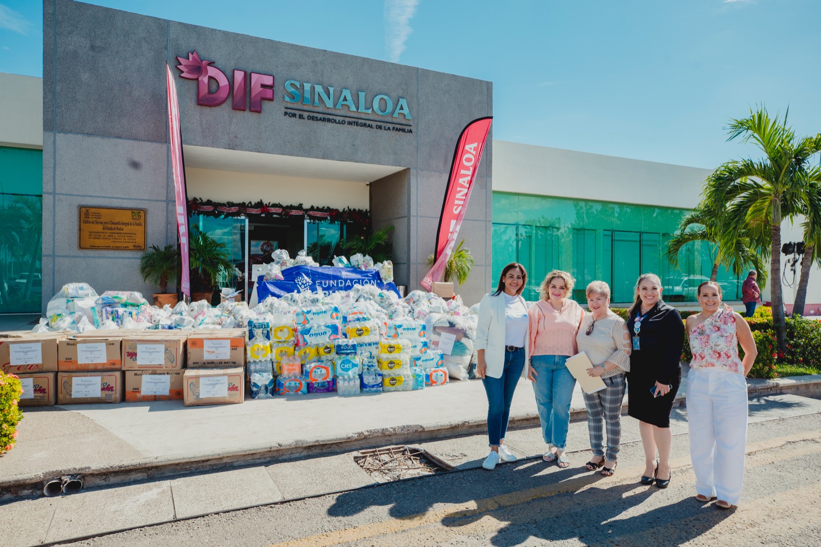 Sistema DIF Sinaloa recibe donación de Fundación Grupo Arhe para ayudar a damnificados por ‘Otis’