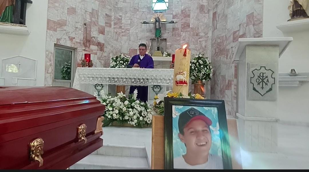 Sí era Iram Ramsés; con misa de cuerpo presente se despiden del joven desaparecido en Guasave