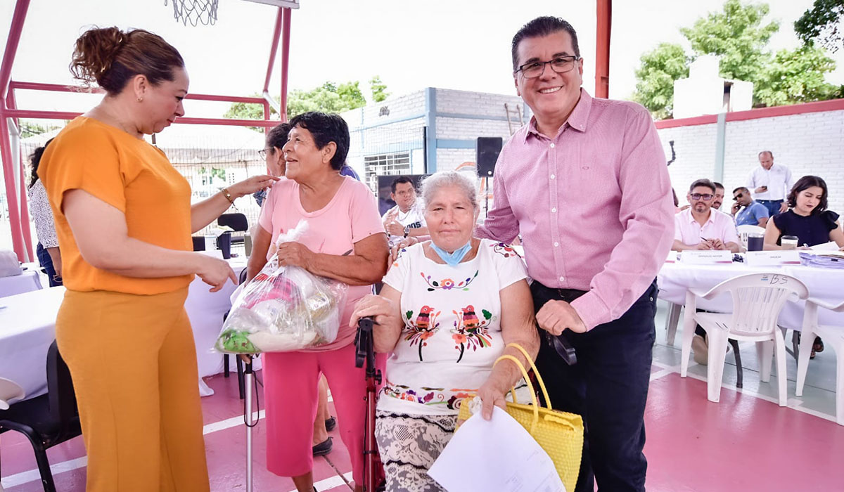A Édgar González no le quita el sueño que otros anuncien intenciones políticas para el 2024