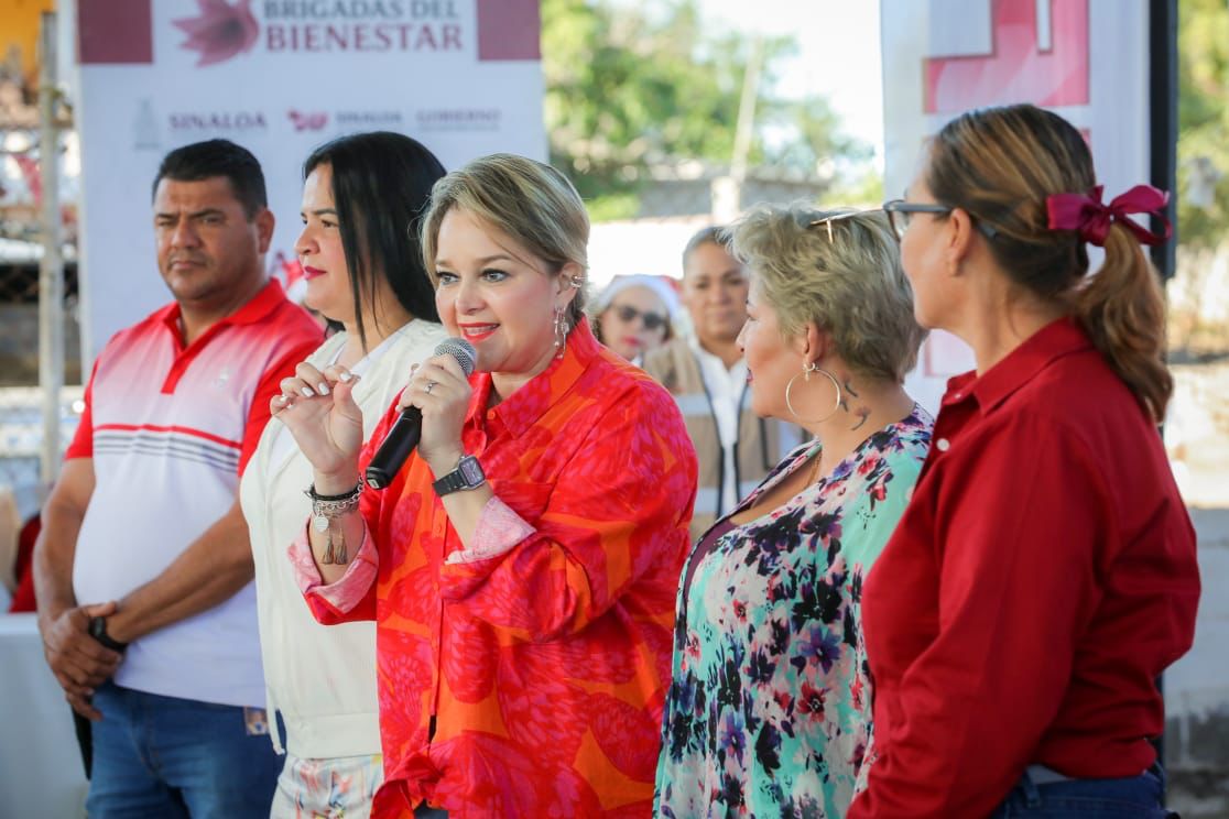 Encabeza Eneyda Rocha la Brigada del Bienestar en el campo pesquero de “Las Aguamitas” en Navolato
