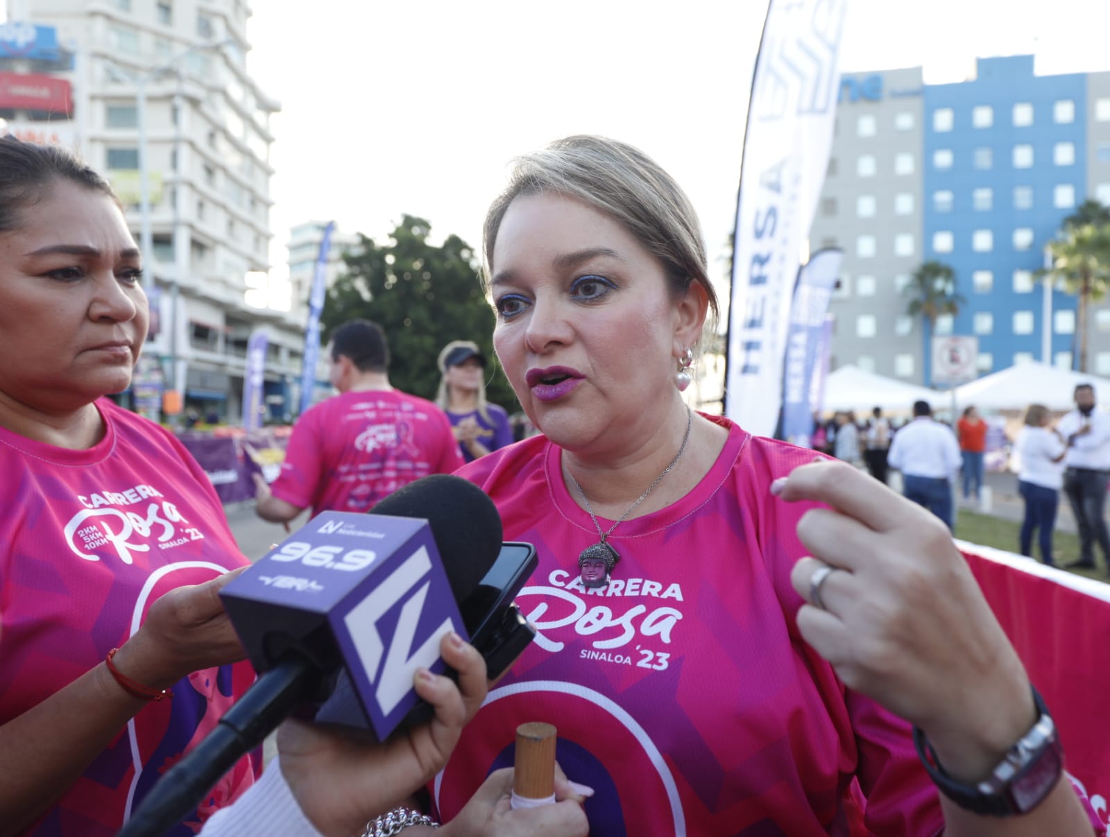“Mi mamá perdió la batalla, pero fue una guerrera”: Eneyda Rocha se une a la Carrera Rosa 2023