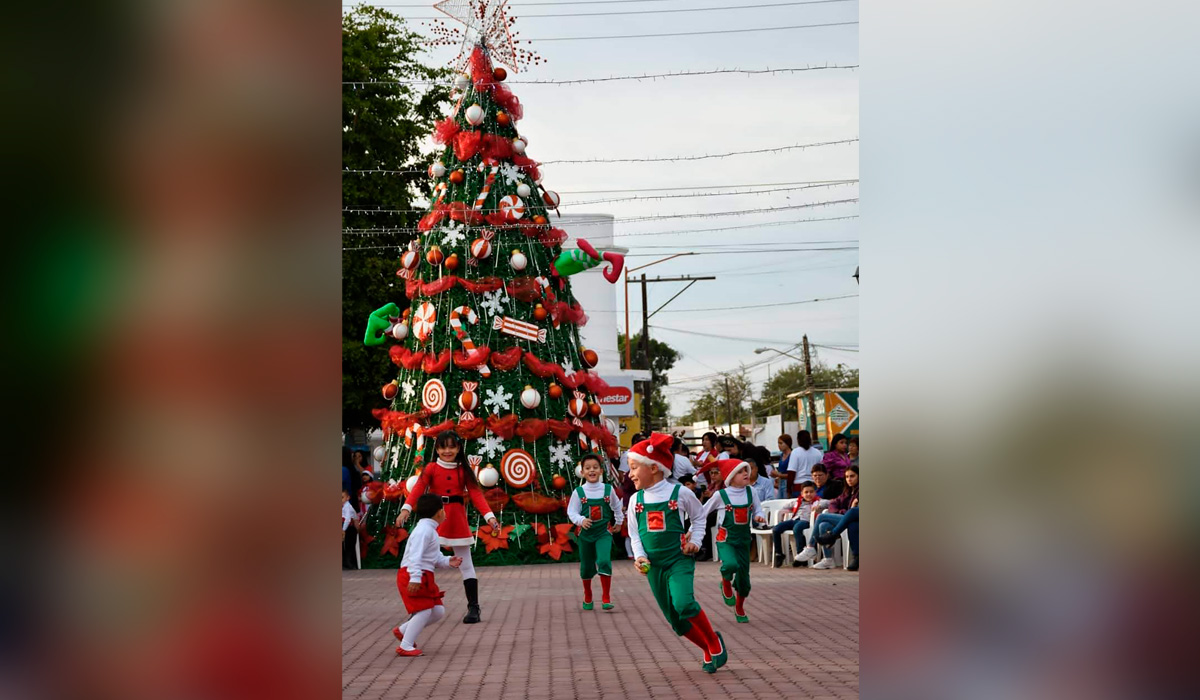 UPES invita al Tercer Festival Navideño este viernes en la Concha Acústica del EVA, este viernes 5 de diciembre en Los Mochis, Sinaloa