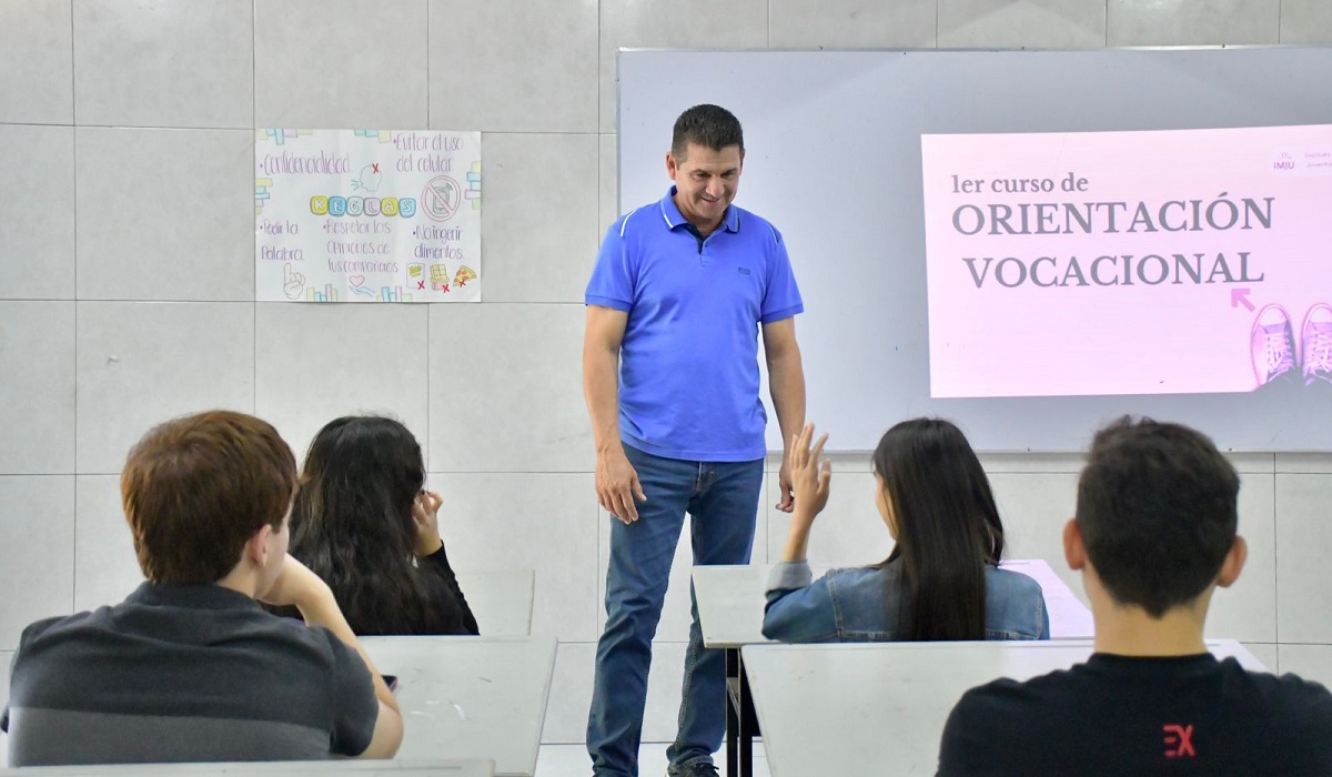 El IMJU en Salvador Alvarado inicia cursos sabatinos de orientación vocacional