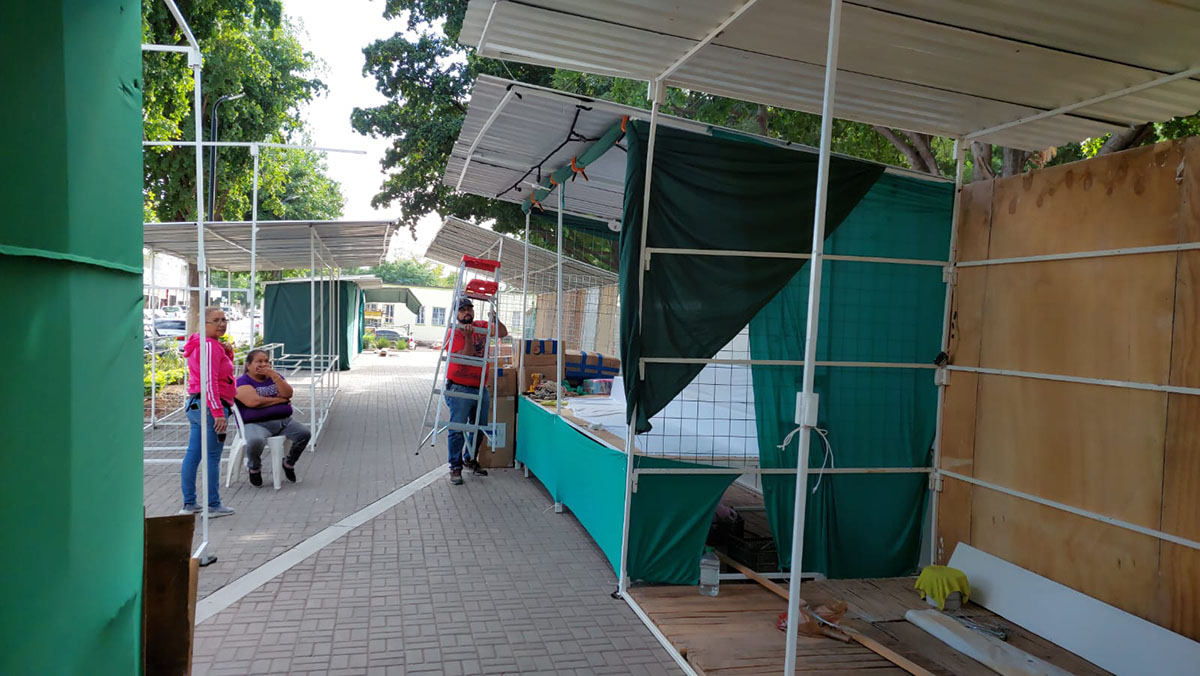 Con bajas expectativas inicia la instalación de la Verbena Popular en Guamúchil
