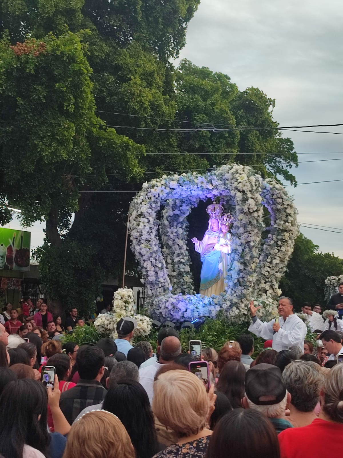 “Nuestra madre los ama tanto que ha salido a visitarlos”, en Guasave viven peregrinación a La Virgen del Rosario