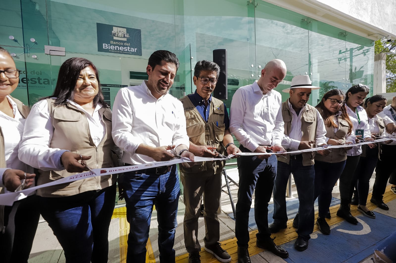 Acercan los programas sociales a través del Banco del Bienestar; en Sinaloa operan ya 57 de ellos