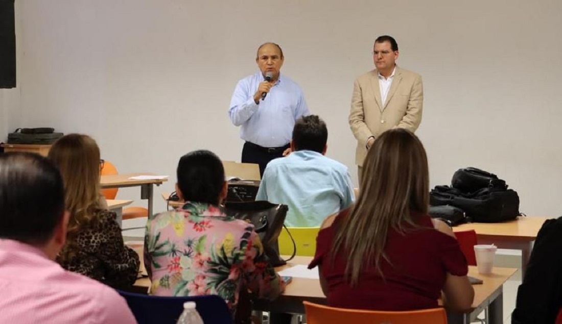 Capacitan a servidores de Ahome sobre Procedimientos Administrativos Disciplinarios