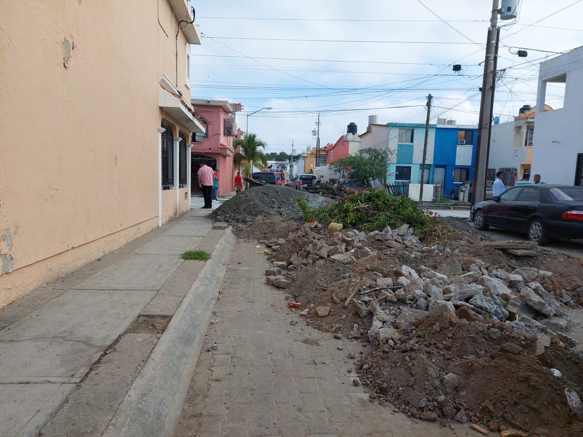 Terminará problema del drenaje en el fraccionamiento del Bosque en Mazatlán con reposición de tubería