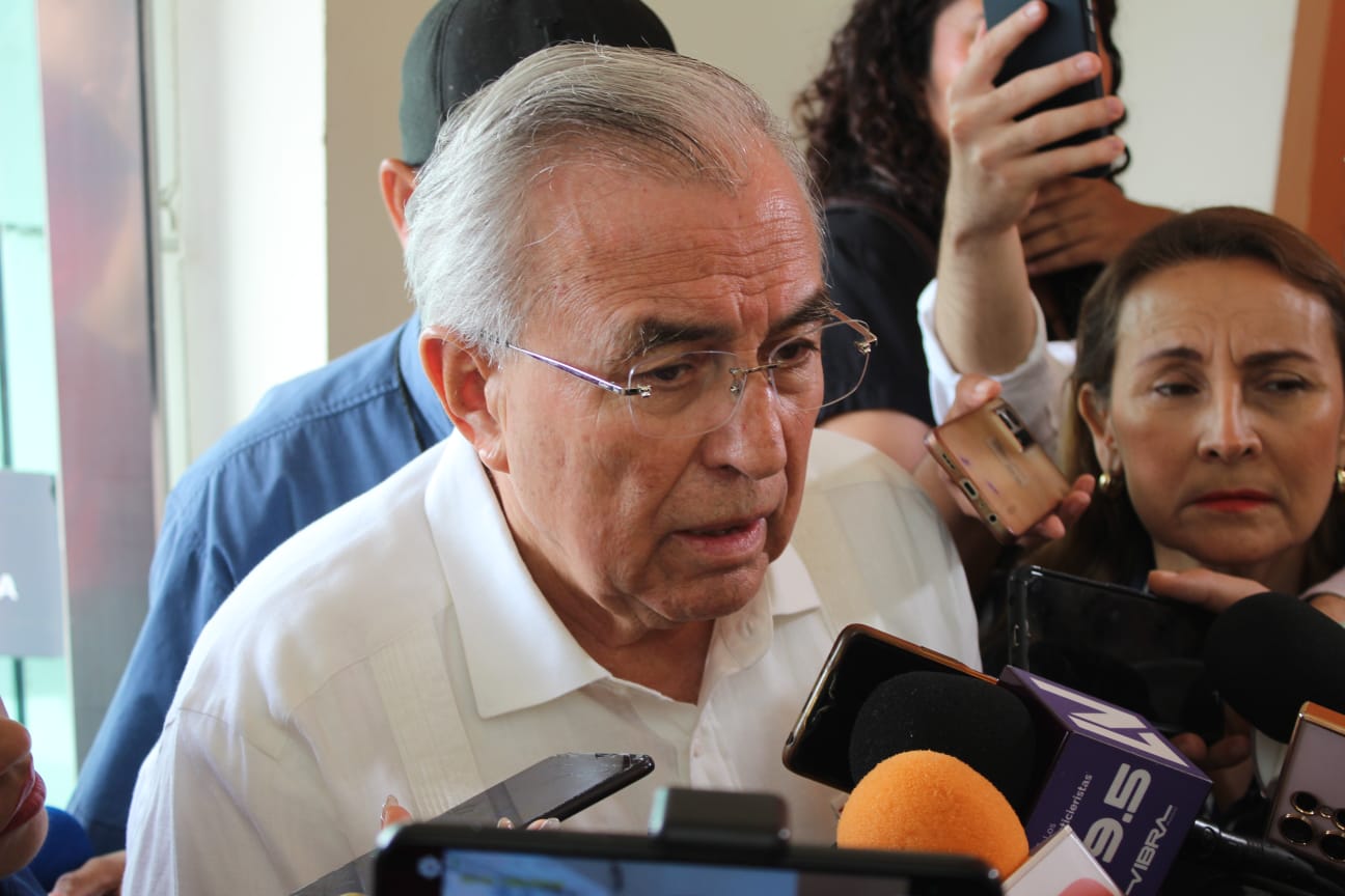 Nombra Rocha Moya a Elsa Bojórquez para posible aspirante a la alcaldía de Mazatlán y 5 hombres