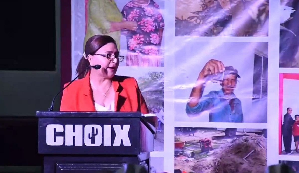 Desairan regidores de oposición ceremonia de informe de labores de alcaldesa de Choix, Amalia Gastélum