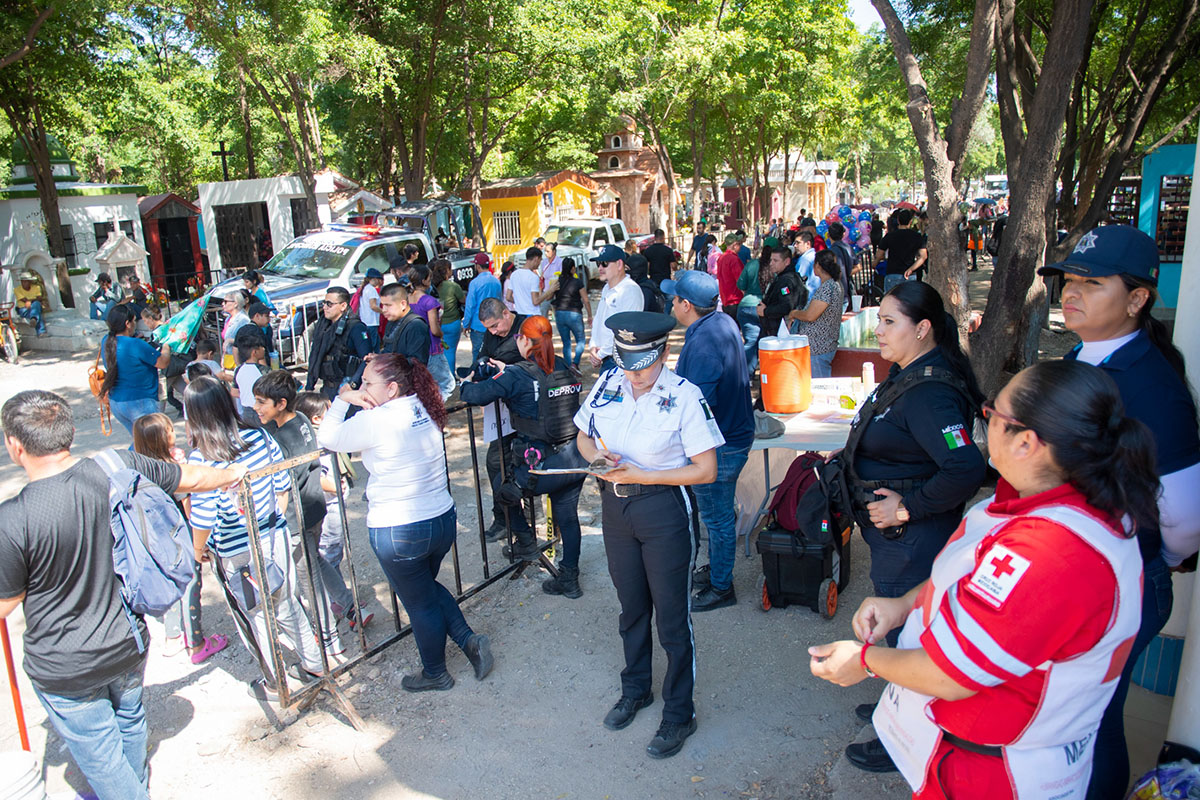 Transcurre sin incidentes operativo del Día de Muertos en Culiacán