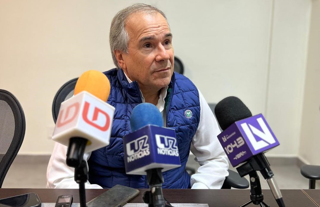 Pío Esquer busca piso parejo entre quienes aspiran a la candidatura al Senado por el Frente Amplio por México