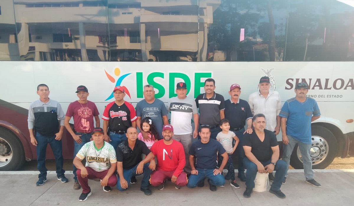 Sinaloa parte a Tijuana para el Nacional de Béisbol categoría 50 años de la Femebe