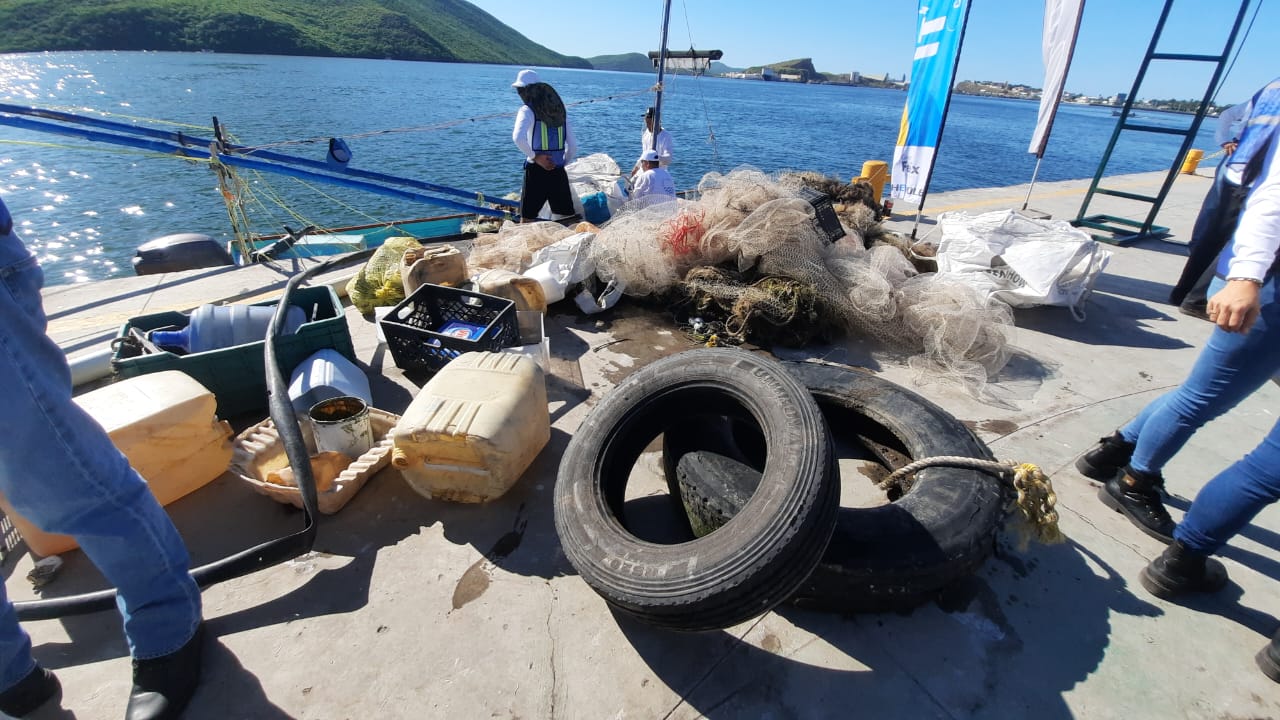 Realizan Tercer Torneo Anual de Pesca de Plástico Bahía Limpia 2023