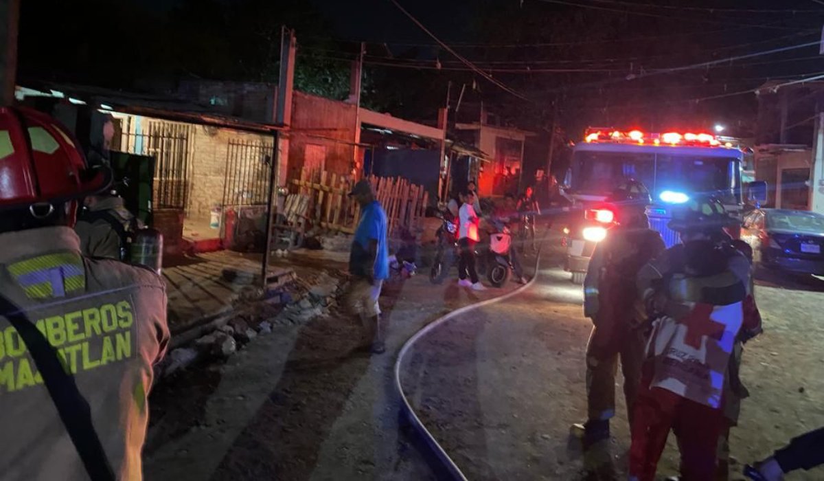 Acumulación de gas provoca explosión en un domicilio en Mazatlán