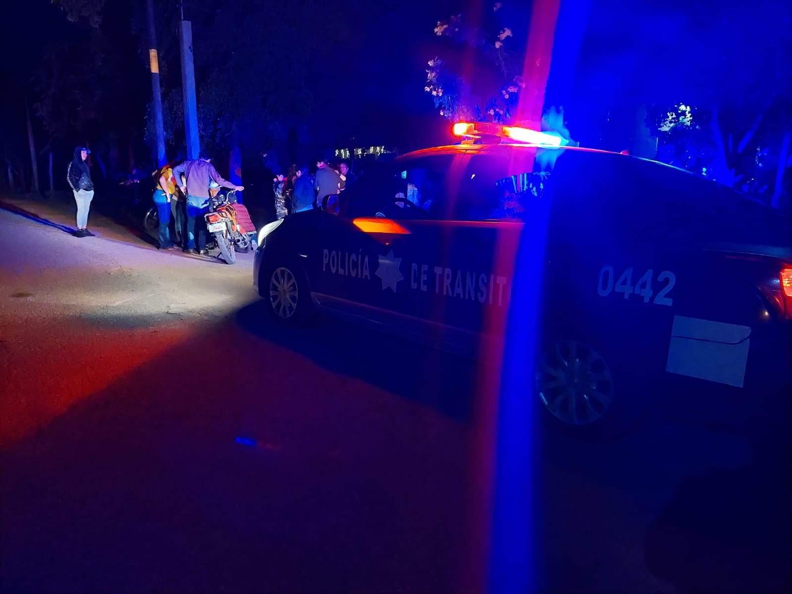 Adulto mayor resulta lesionado tras ser chocado por una moto cuando viajaba en su bicicleta en Guasave