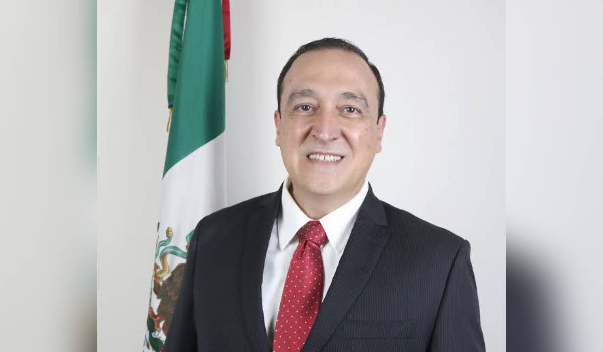 Se registra Antonio Menéndez ante Morena, pero se limita a decir qué cargo busca o desea abanderar