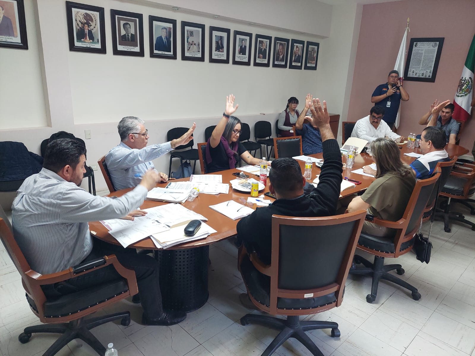 Cabildo de Salvador Alvarado aprueba recursos para aguinaldo de tres dependencias