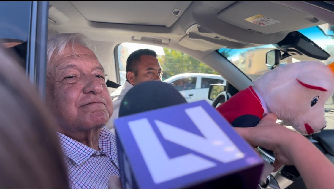 Deja incógnita AMLO sobre regreso para entregar la Santa María en Rosario