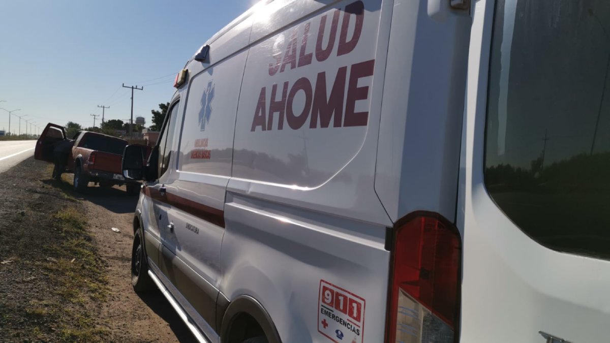 Volcadura en el Poblado 7 deja a tres personas lesionadas de gravedad