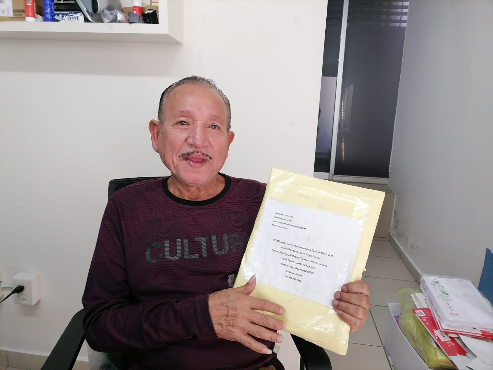 Más de 25 poemarios de 13 estados competirán por el premio Clemencia Isaura en Mazatlán