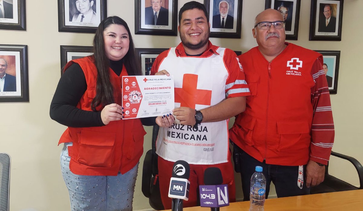 ¡Ayuda! Damnificados en Guerrero esperan hasta tres días por comida en filas tras daños del huracán Otis