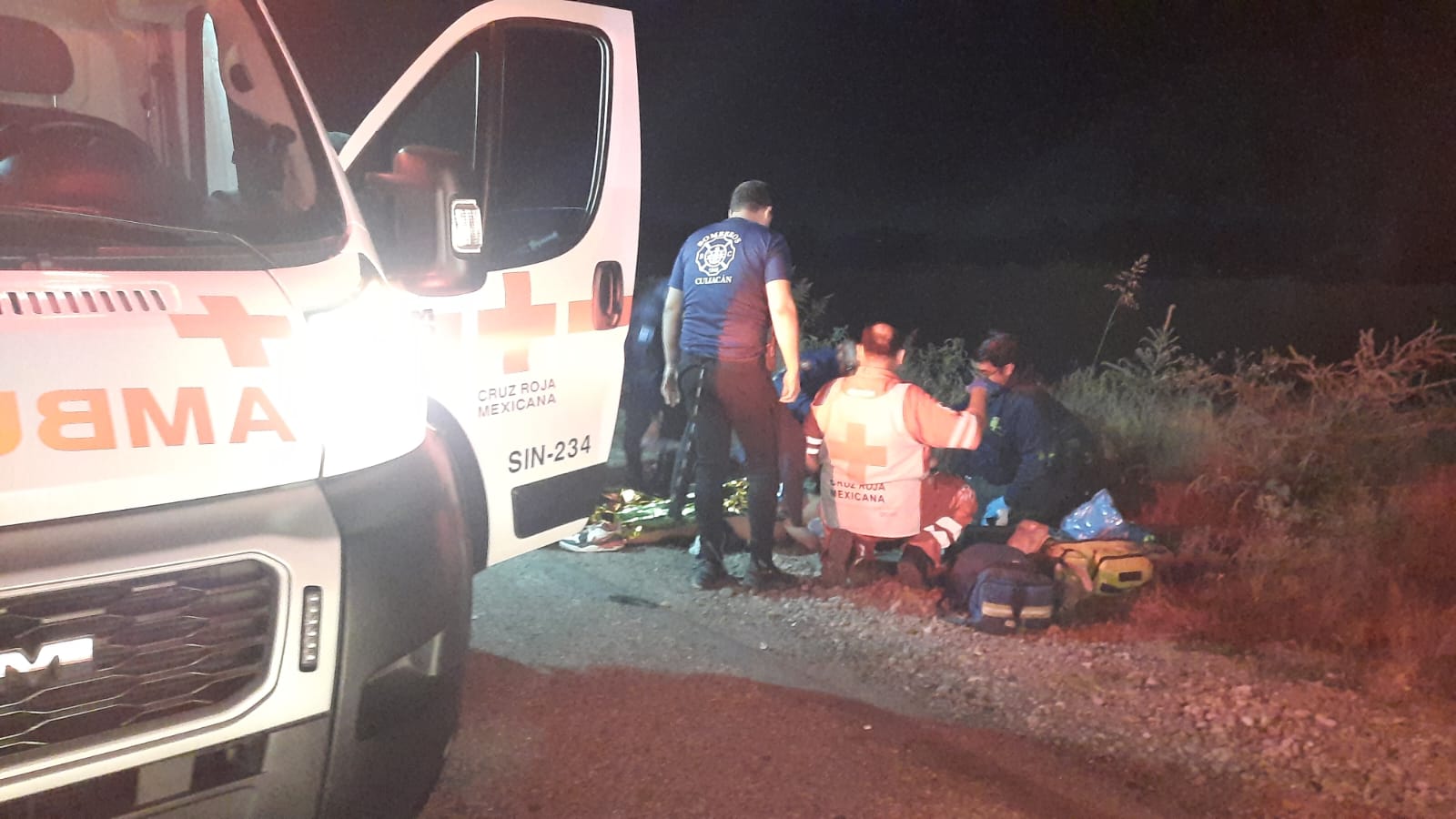 Joven muere al caer con todo y vehículo a un canal en Culiacancito, Culiacán