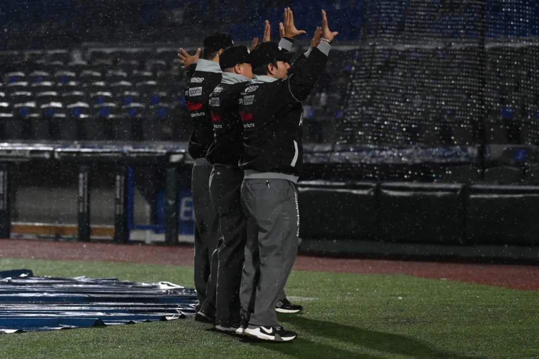 La lluvia se hace presente en Jalisco y Los Cañeros de Los Mochis se quedan con el triunfo