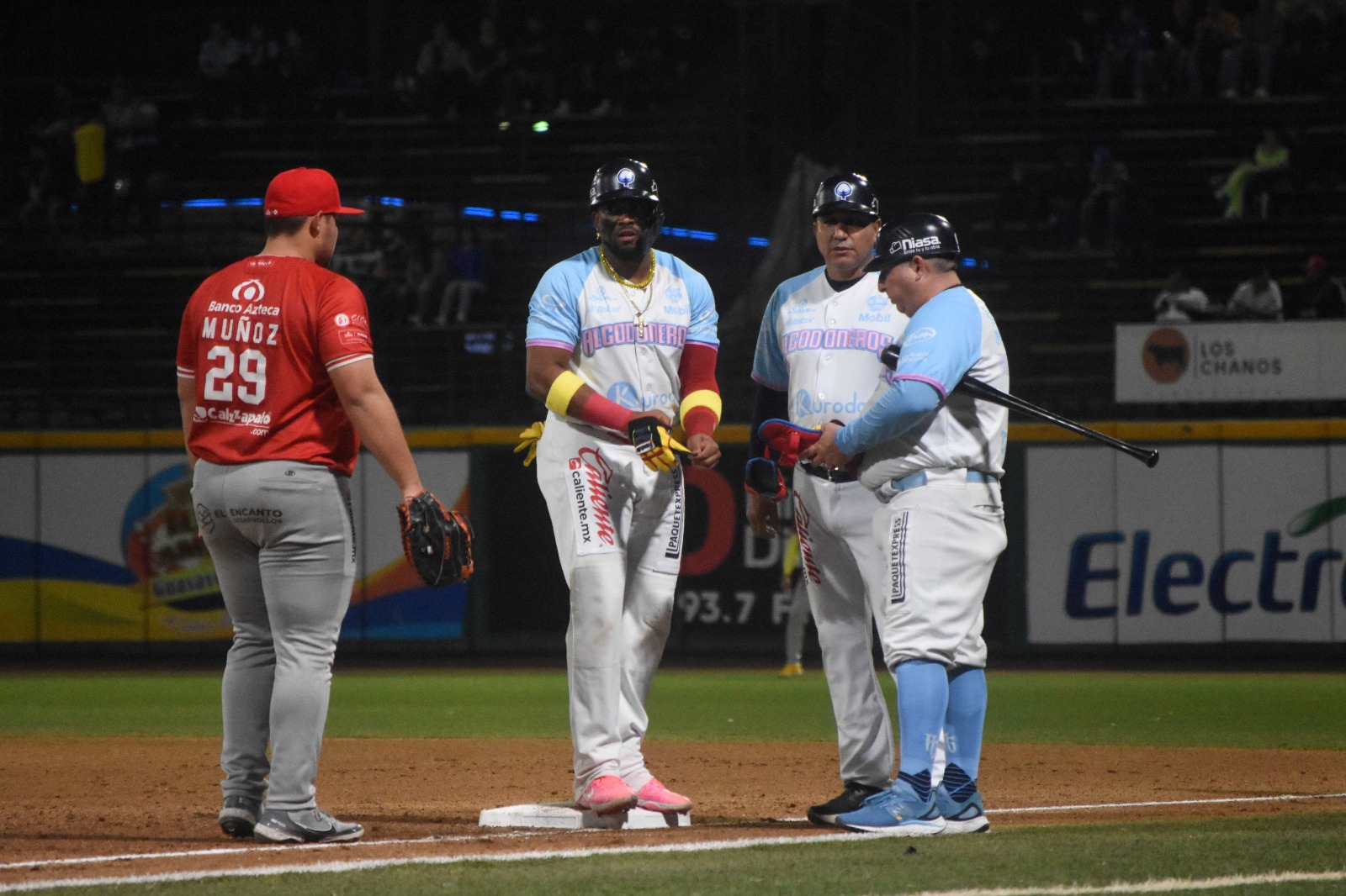 Algodoneros cae ante Mazatlán y extiende a ocho derrotas su mala racha