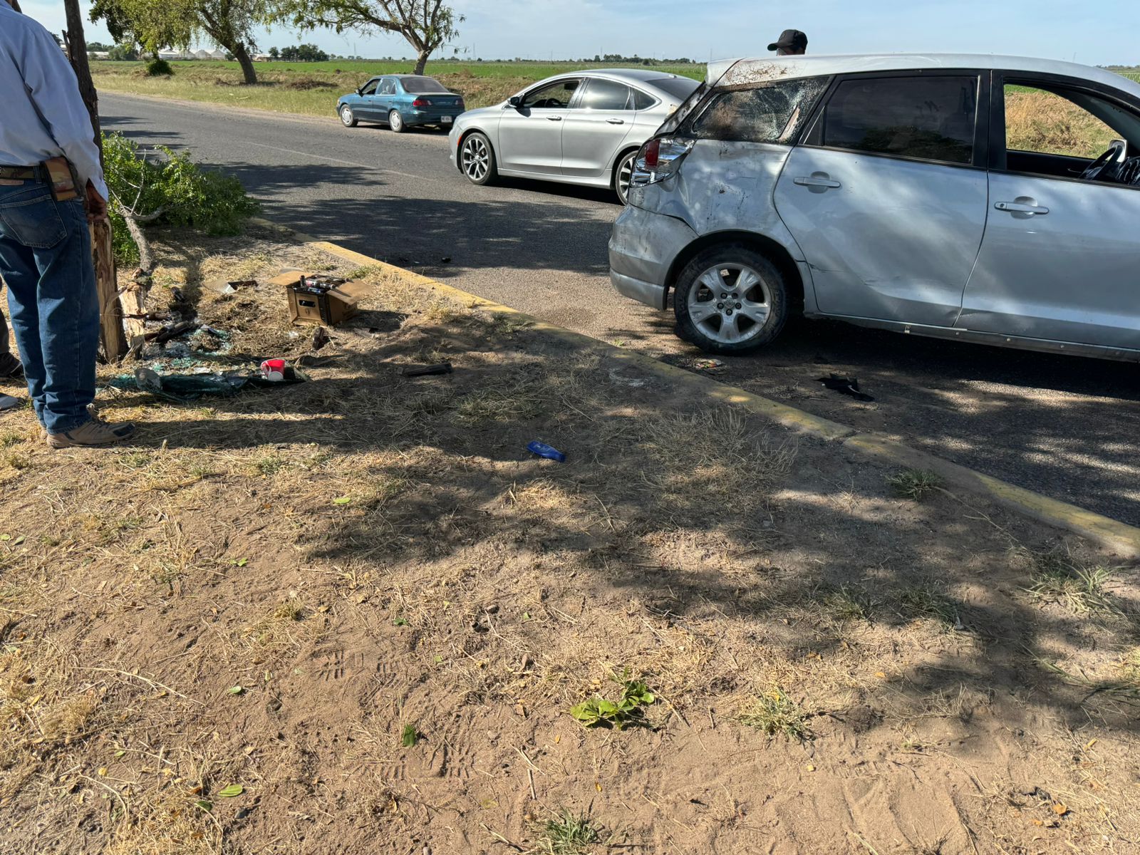 Mujer manejaba en estado de ebriedad y se impacta contra un árbol en la Mochis-El Fuerte