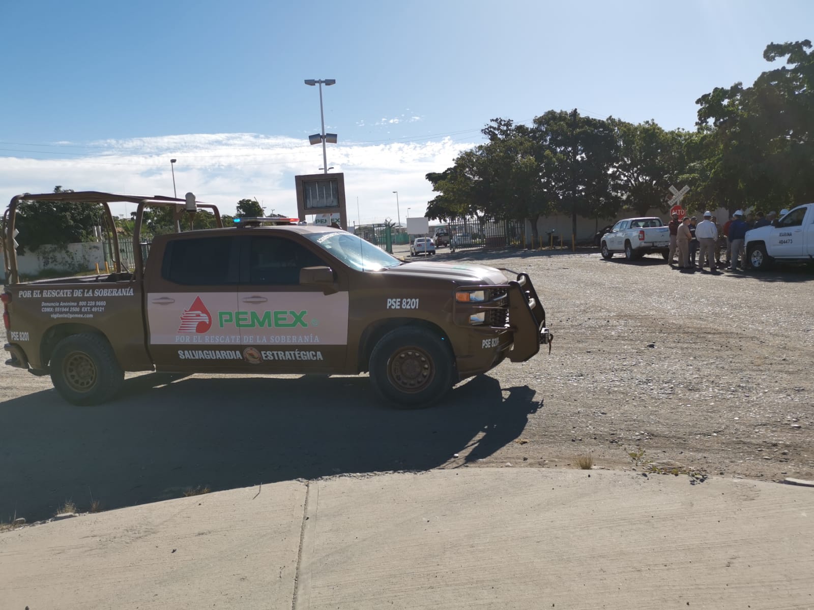 Habitantes de Topolobampo cerraron puertas y ventanas ante el intenso olor a amoníaco por fuga en Pemex