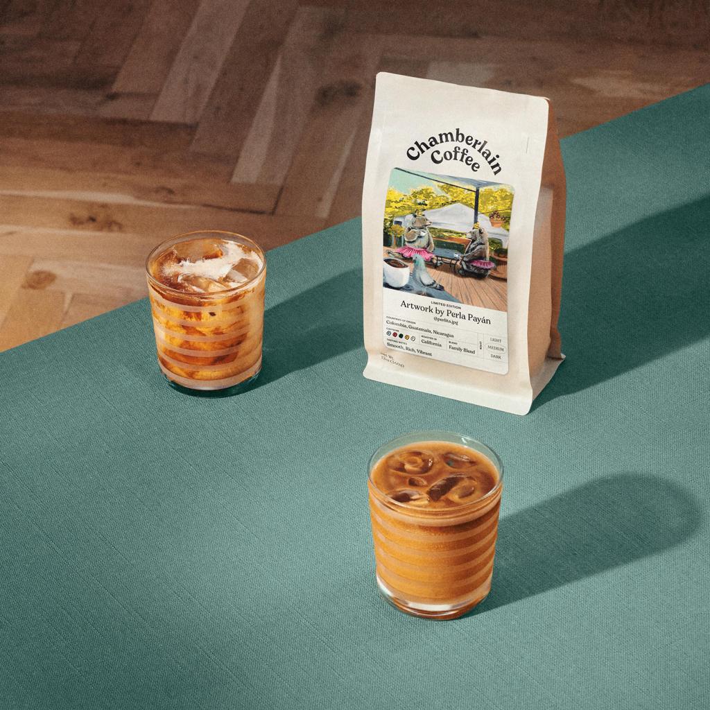 Perla Payán, sinaloense que dibujó la imagen principal de un café que se vende en todo el mundo