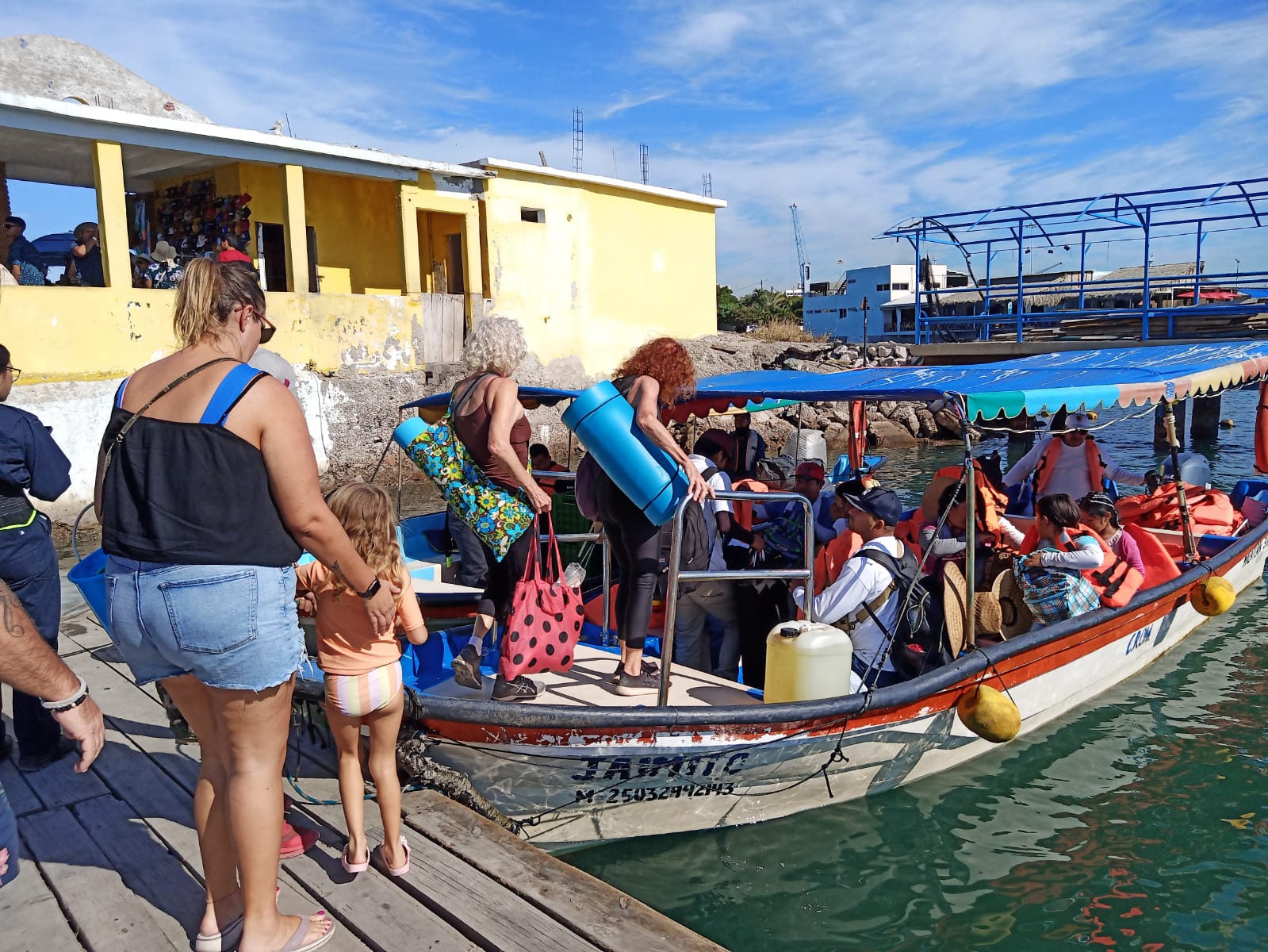 Playa de la Isla de la Piedra en las preferidas de los turistas en Mazatlán