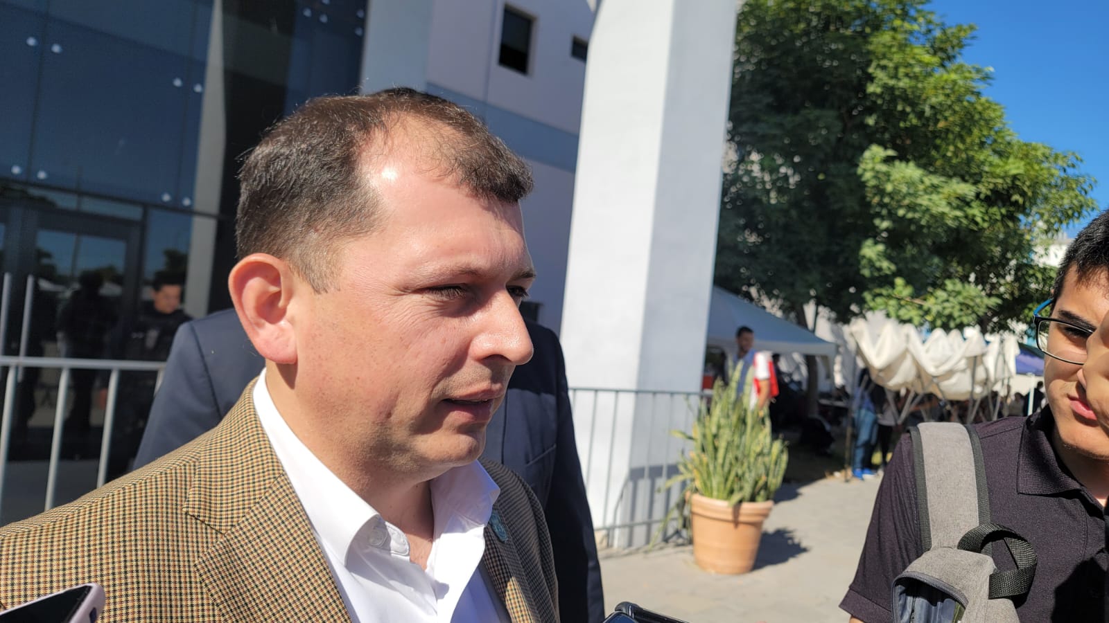 Despido de Sergio Mario Arredondo fue por incumplir el contrato colectivo de trabajo: Robespierre Lizárraga