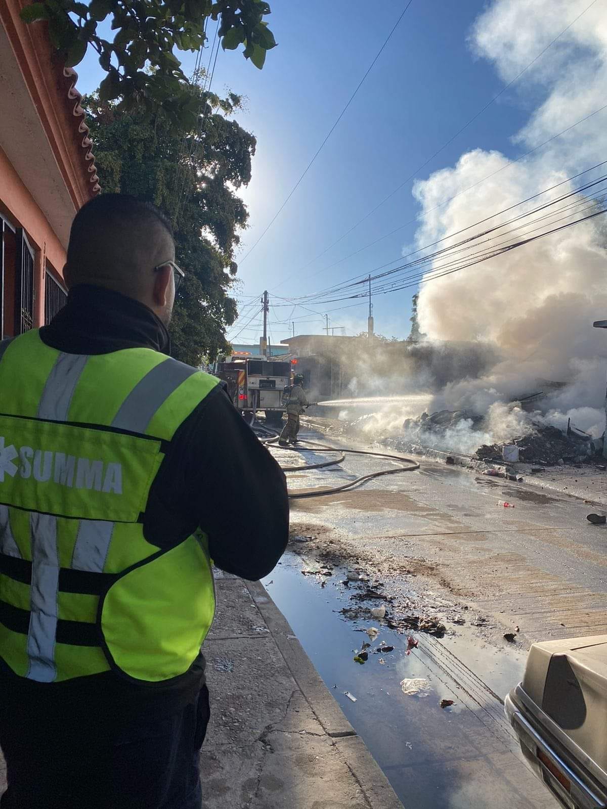 Se incendia vivienda en la colonia Texas en Los Mochis
