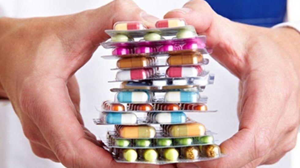 Megafarmacia dispondrá de mil 806 claves de medicamentos y material de curación : Salud